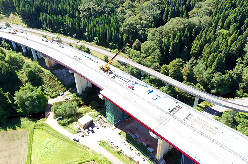 東北自動車道 十和田管内施工管理業務